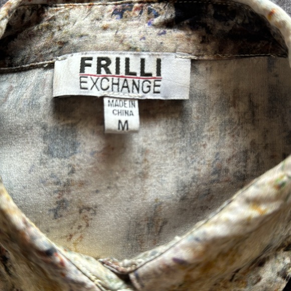 Multi coloured top with long sleeves with button cuffs at the wrist. Size M - Picture 3 of 4